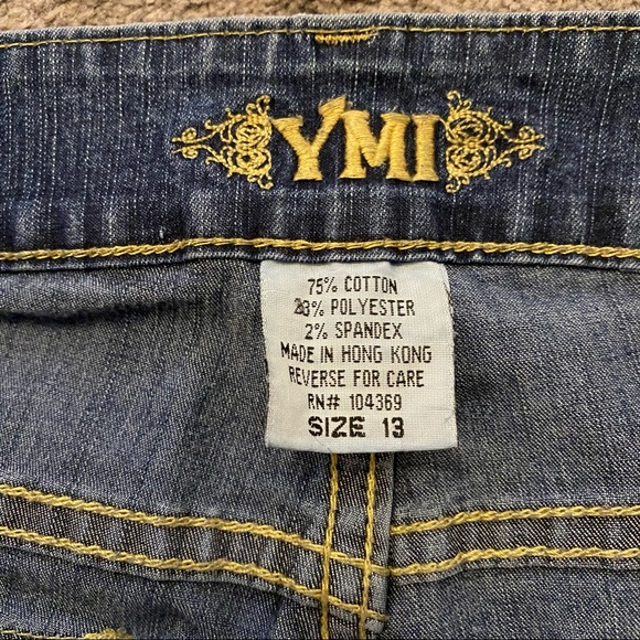 Medium wash flare jeans - Picture 3 of 10